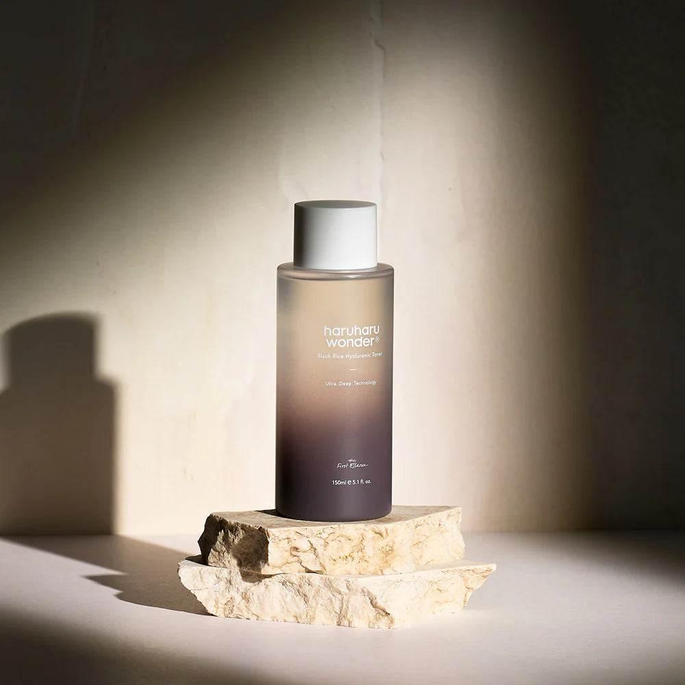 Haruharu Wonder - Black Rice Hyaluronic Toner - Holy Skin