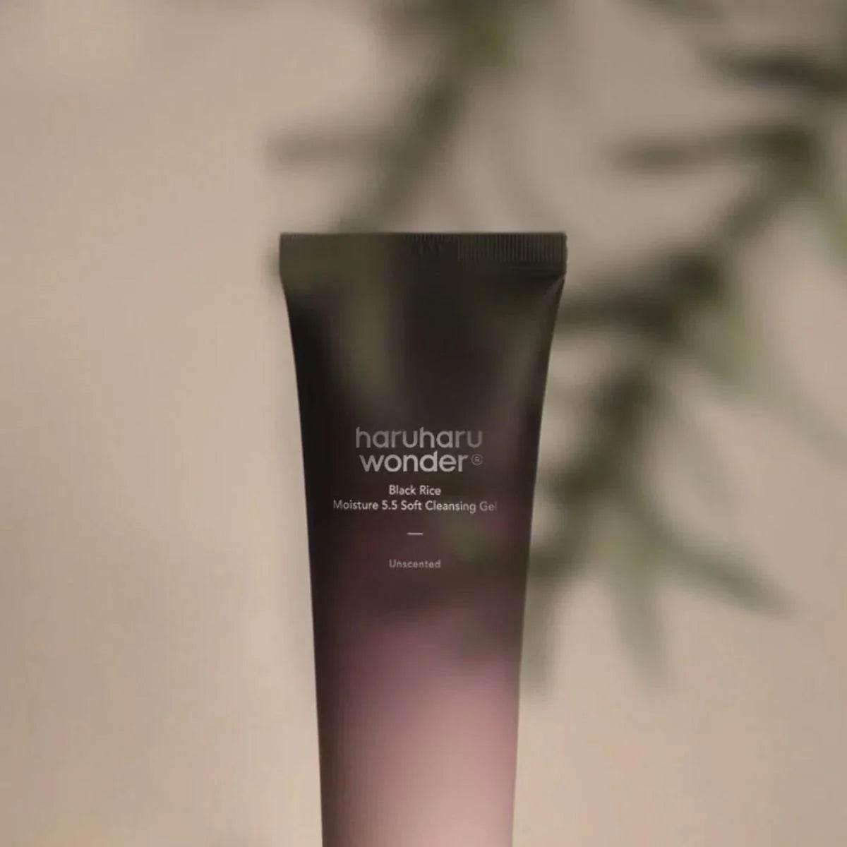 Haruharu Wonder - Black Rice Moisture 5.5 Soft Cleansing Gel - Holy Skin