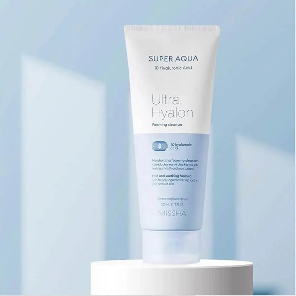 Missha - Super Aqua Ultra Hyalron Foaming Cleanser - Holy Skin