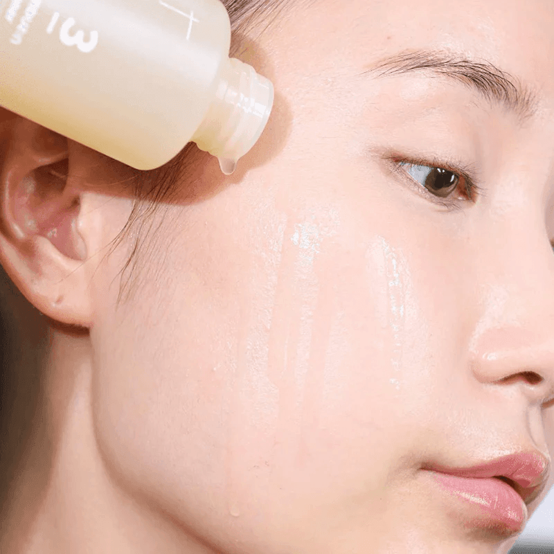 Numbuzin - No.3 Super Glowing Essence Toner - Holy Skin