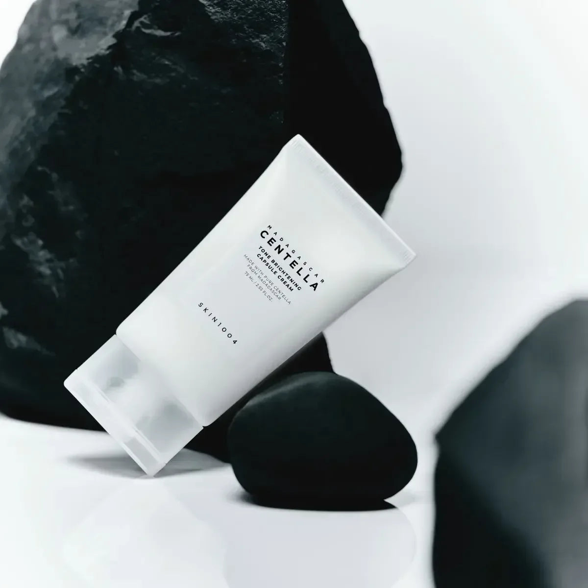 SKIN1004-Madagascar-Centella-Tone-Brightening-Capsule-Cream-6 - Holy Skin