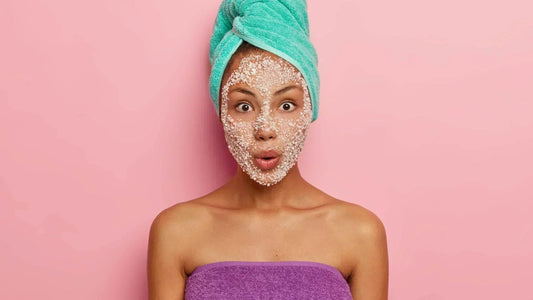Pourquoi faut-il exfolier la peau ? 🧐 - Holy Skin