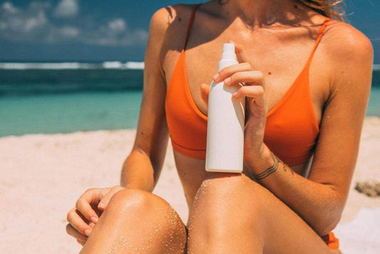 Est-ce qu'on bronze avec de la crème solaire 50 ? 🤔 - Holy Skin