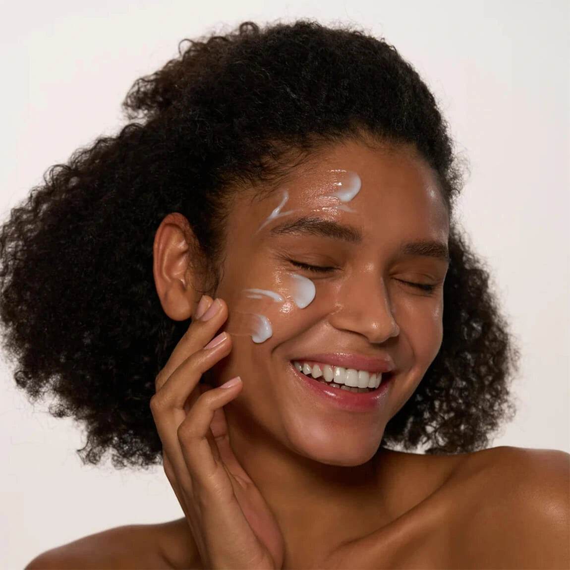 AXIS-Y - Panthenol 10 Skin Smoothing Shield Cream - Holy Skin