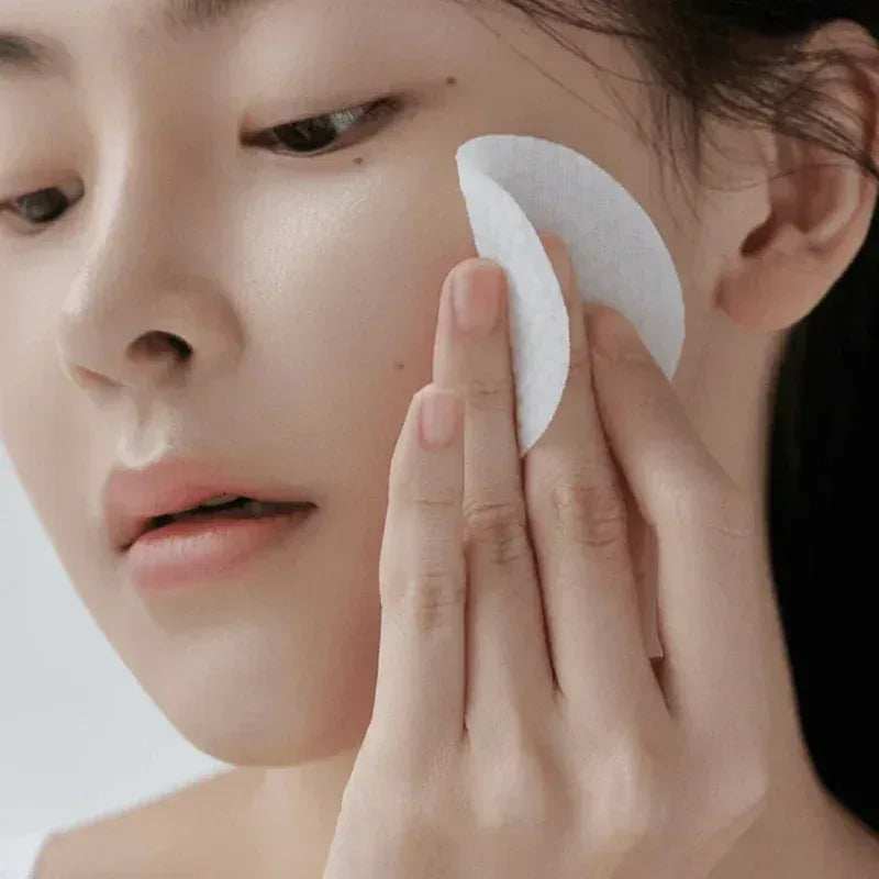 Celimax-Ji-Woo-Gae-Heartleaf-BHA-Peeling-Pad-5 - Holy Skin
