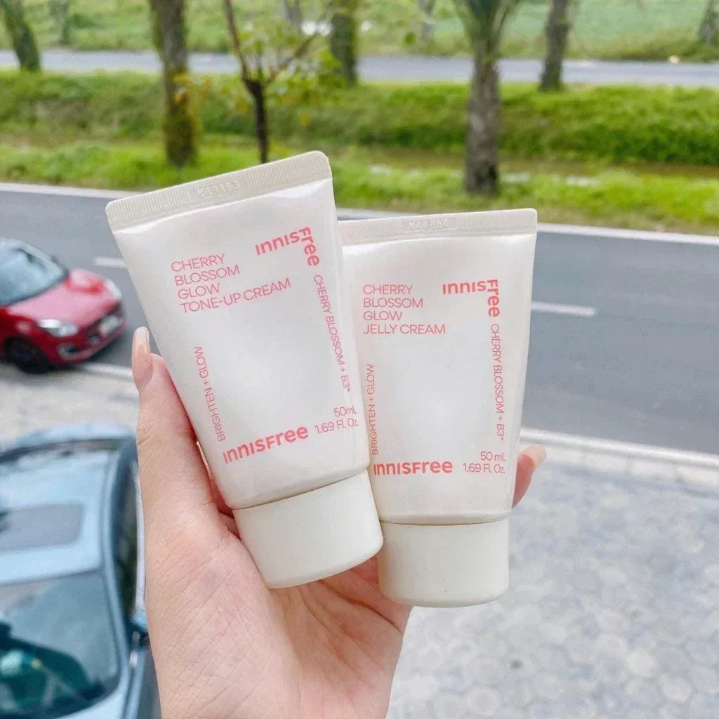 Innisfree-Cherry-Blossom-Glow-Jelly-Cream-6 - Holy Skin