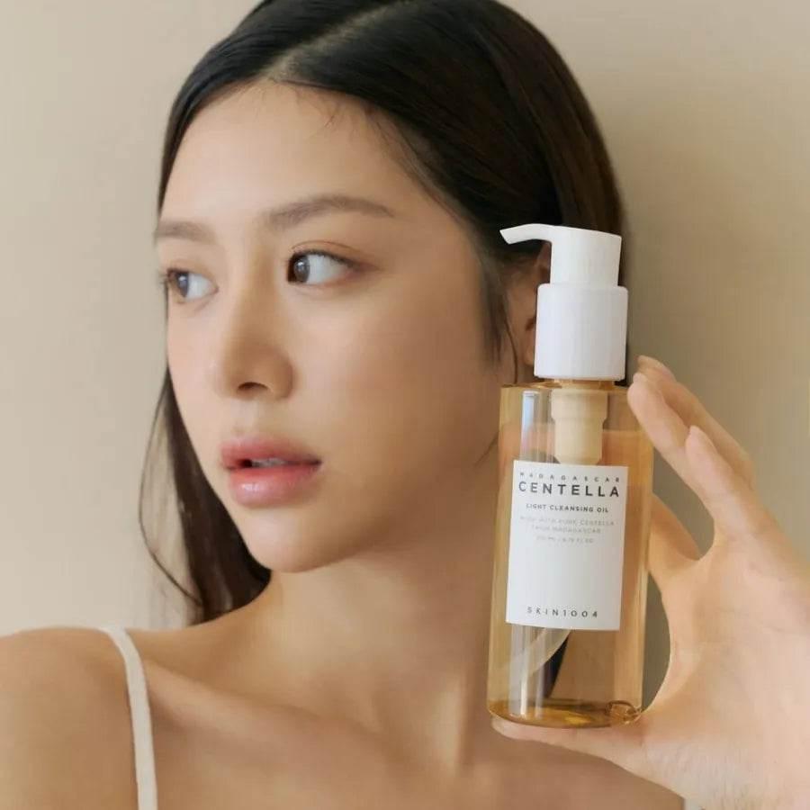 SKIN1004 - Madagascar Centella Light Cleansing Oil - Holy Skin