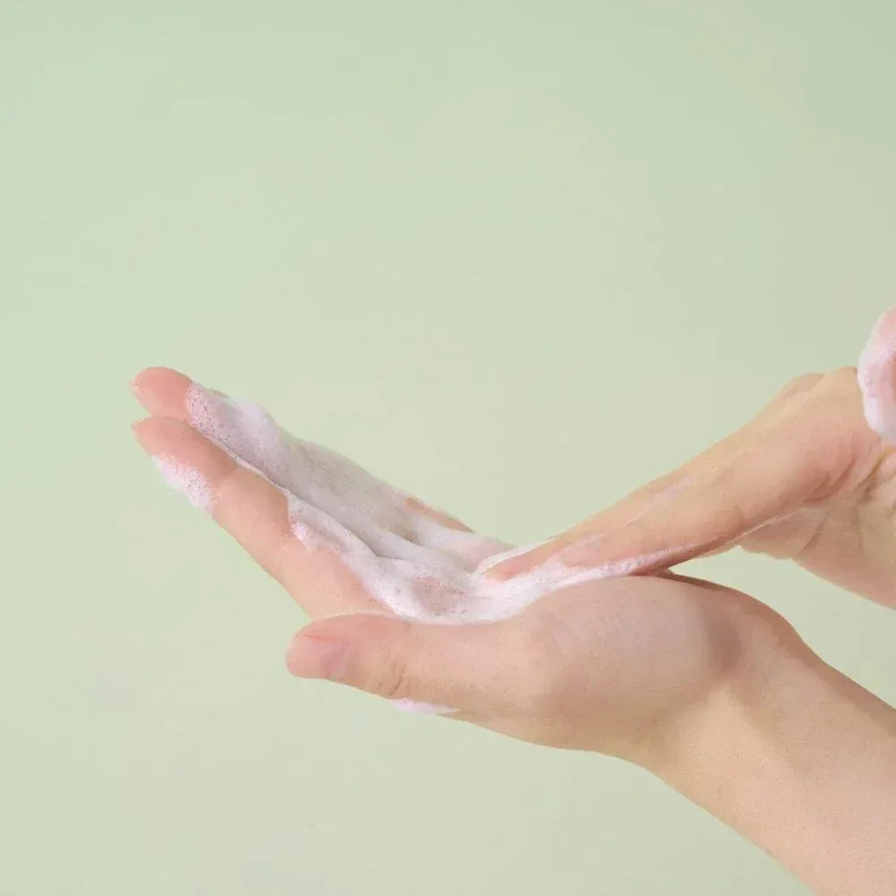 SKIN1004-Madagascar-Centella-Tea-trica-BHA-Foam-3 - Holy Skin